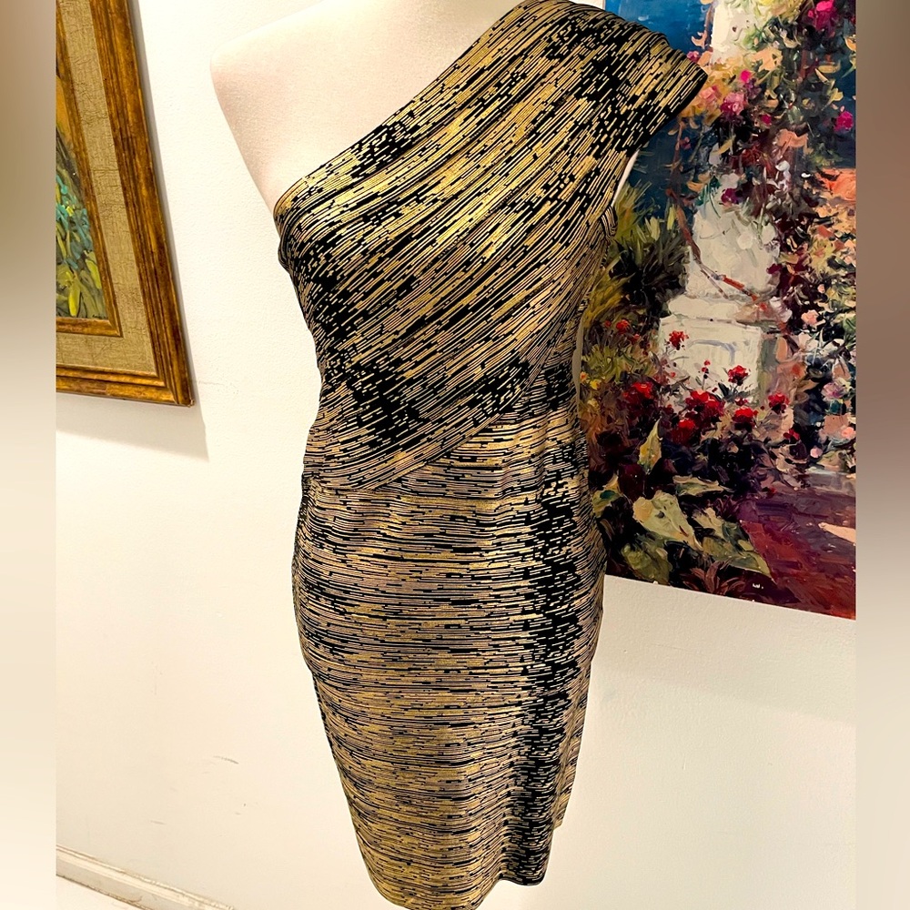 TERANI Couture Gold & Black one shoulder Party Baddage Dress size 8